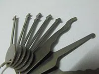 Lock Locksmith Tech Glen Oaks, NY 516-362-0679 - change-locks-service