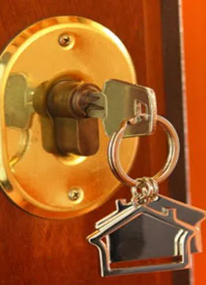 Lock Locksmith Tech Glen Oaks, NY 516-362-0679 - residential-locksmith-store